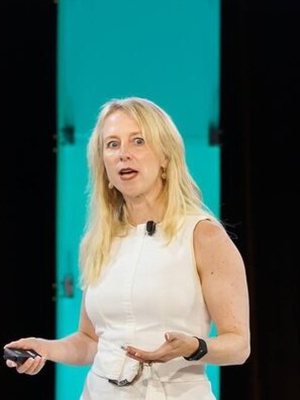 Jill Pratt of Campbell&rsquo;s on stage
