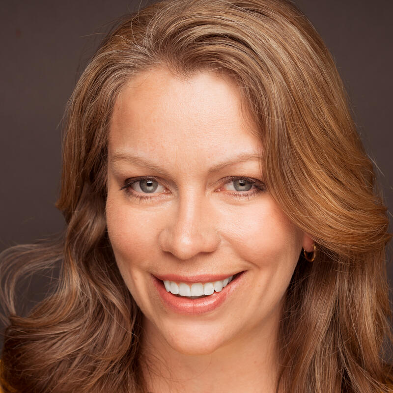 Sara Hall